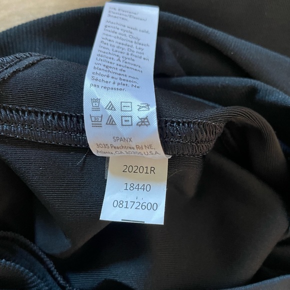 Spanx Mama Faux Leather Maternity Leggings Size Small - Picture 9 of 10